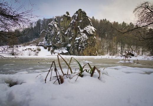 Externsteine im winterlichen Kleid
